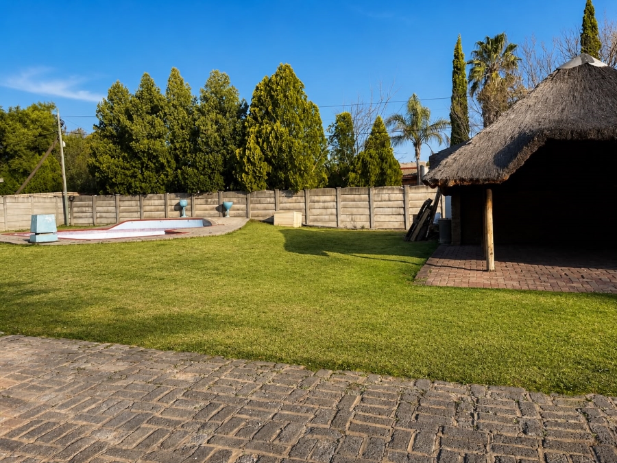 3 Bedroom Property for Sale in La Hoff North West